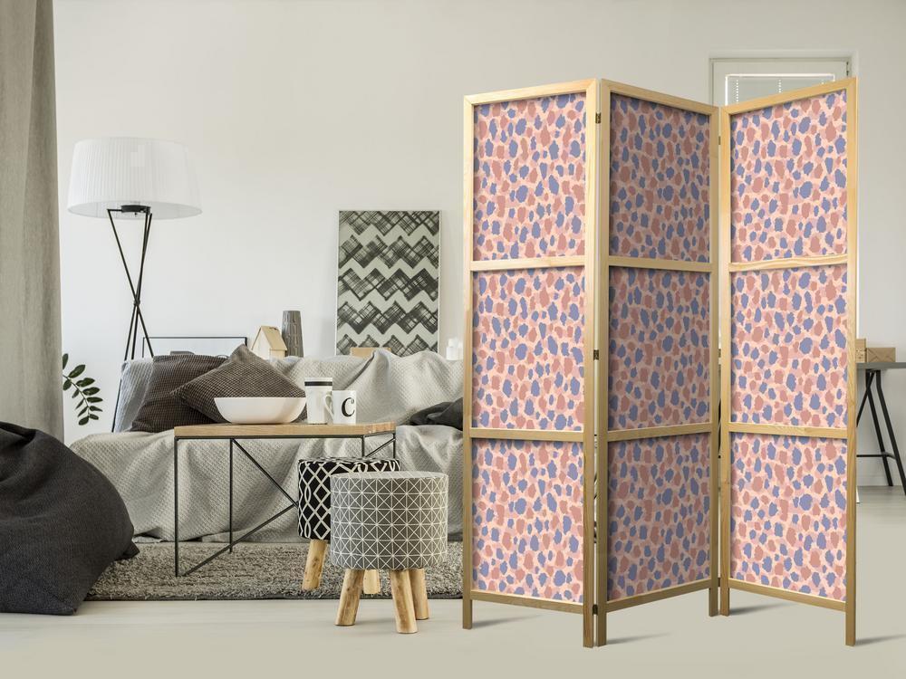 Japanese Room Divider - Giraffe Pattern - Colorful Animal Pattern in Blue-Pink Spots